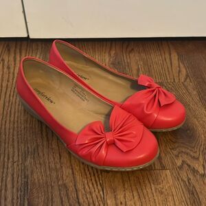 Comfortview Bold Red Bow Heels